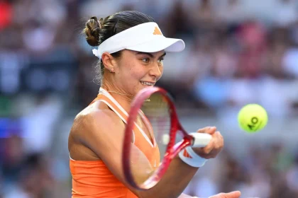 Iva Jovic Stuns the World: 18-Year-Old Phenom Delivers a Massive Australian Open Shock With First Ever Top-10 Win Over Jasmine Paolini