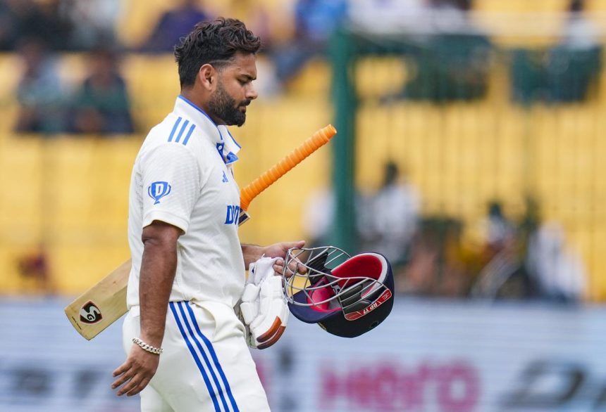 India Spring 1 Ruthless Surprise: Rishabh Pant Left Out as Men in Blue Fearlessly Choose to Field First vs New Zealand in 1st ODI