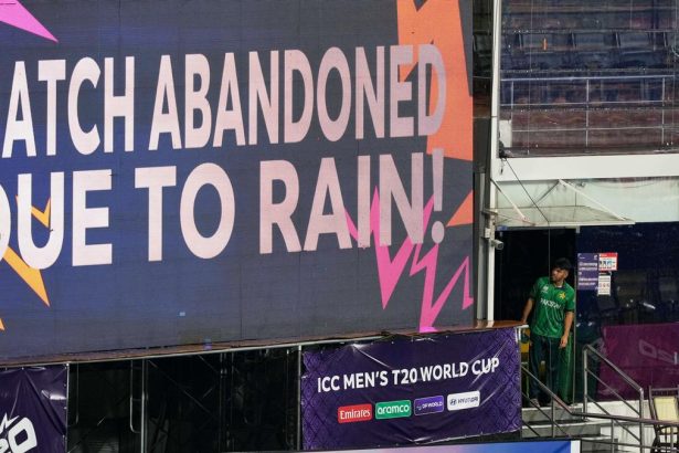 T20 World Cup Chaos: 1 Cruel Rain Twist Wrecks New Zealand vs Pakistan Super Eights Showdown